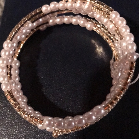 Crystal & pearl bracelet - Picture 3 of 3